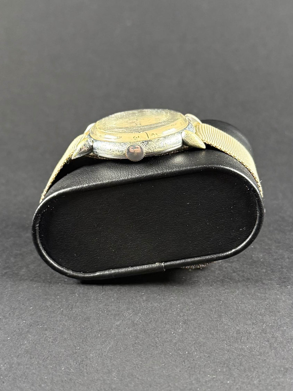 Meda Mecánico Vintage lateral izquierdo, bisel y caja de acero inoxidable