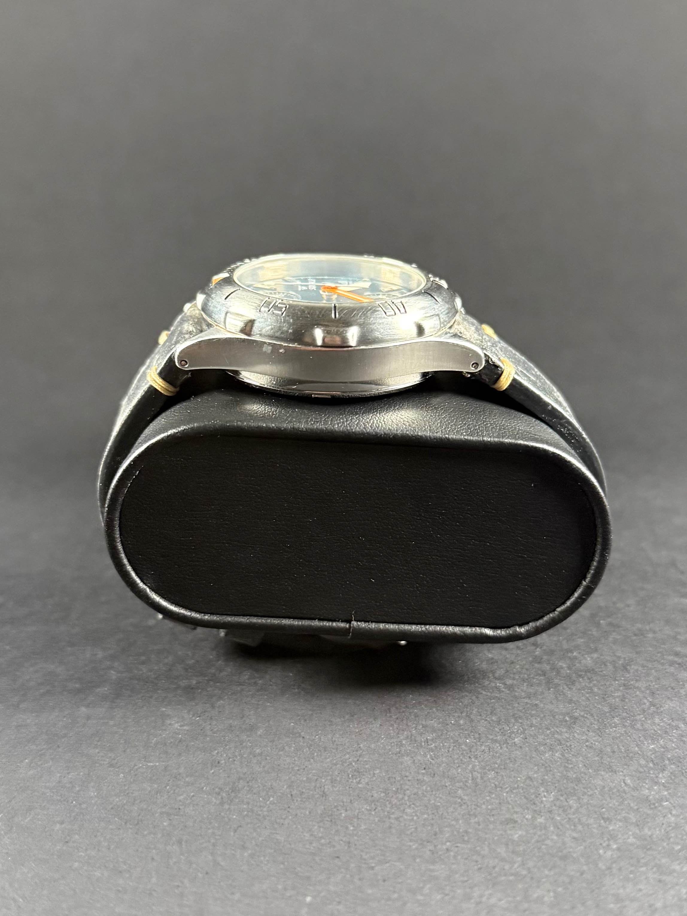 Squale Corallo lateral izquierdo, caja robusta de acero